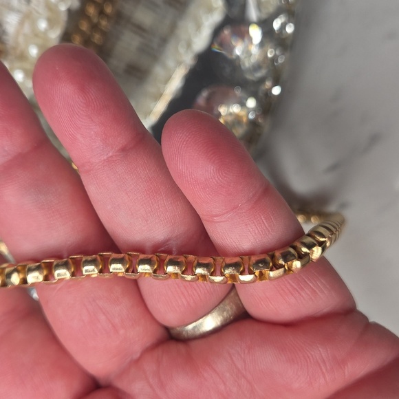 Tweed Camillia Flower Pearl Cream Crossbody Bag - Picture 4 of 5